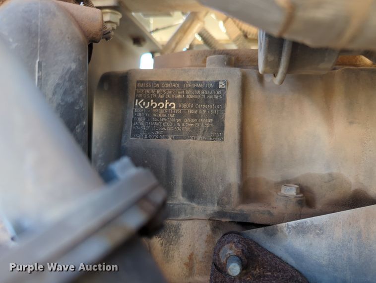 image for item MX9499 2018 Kubota M6-141  MFWD tractor