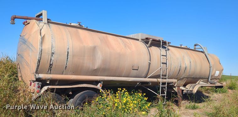 image for item MX9500 1966 Butler MFG Co  tank trailer