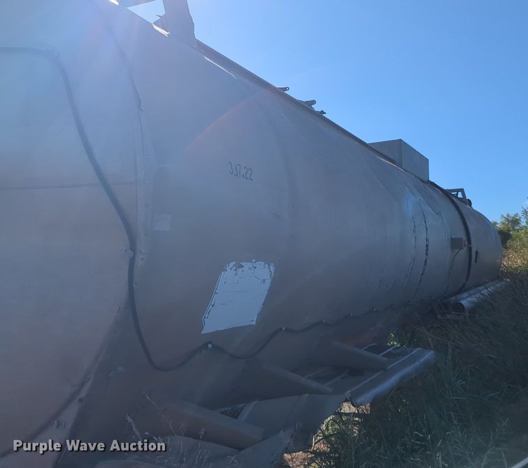 image for item MX9500 1966 Butler MFG Co  tank trailer