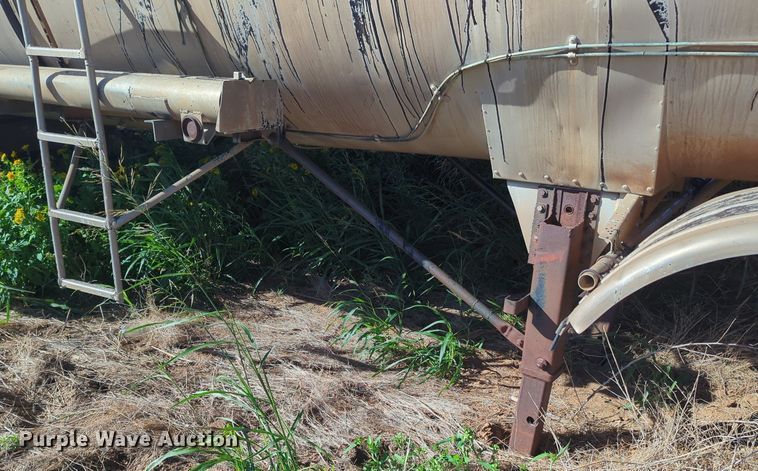 image for item MX9500 1966 Butler MFG Co  tank trailer