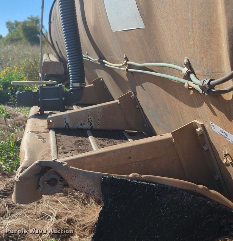 image for item MX9500 1966 Butler MFG Co  tank trailer