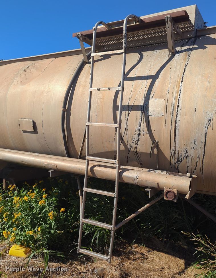 image for item MX9500 1966 Butler MFG Co  tank trailer