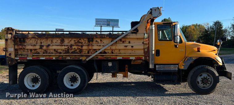 image for item NI9041 2007 International 7400  dump truck