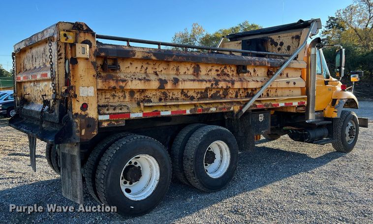 image for item NI9041 2007 International 7400  dump truck