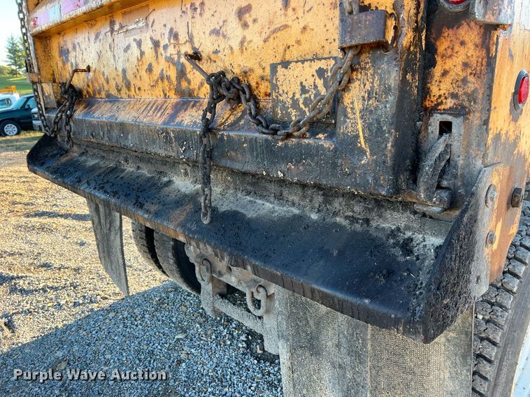 image for item NI9041 2007 International 7400  dump truck