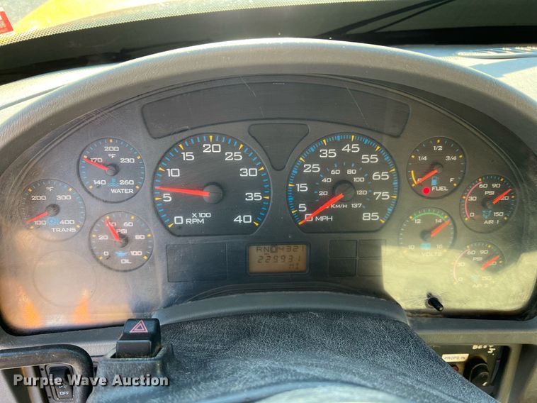 image for item NI9041 2007 International 7400  dump truck