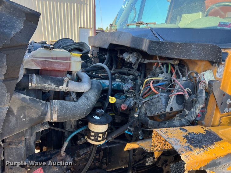 image for item NI9041 2007 International 7400  dump truck