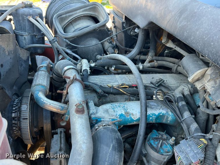 image for item NI9041 2007 International 7400  dump truck