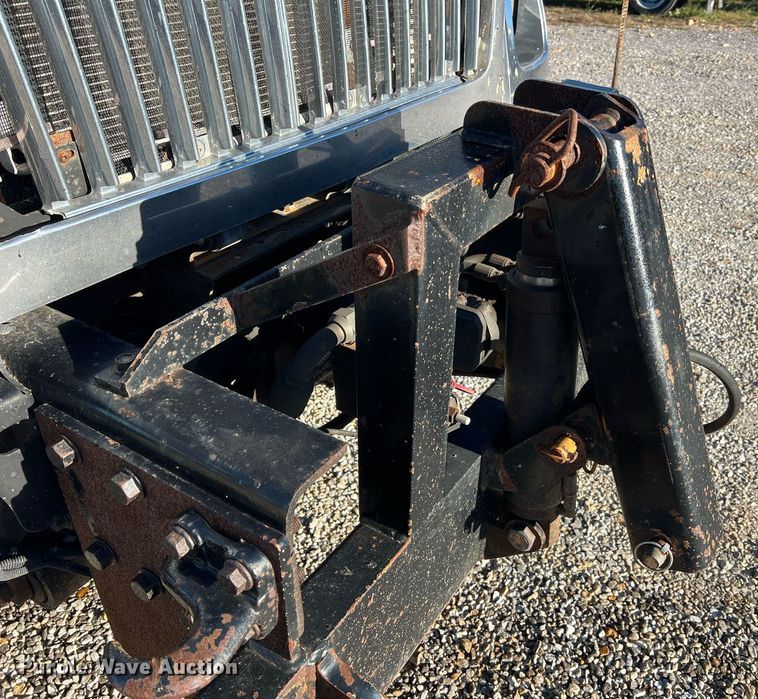 image for item NI9042 2006 International 7400  dump truck