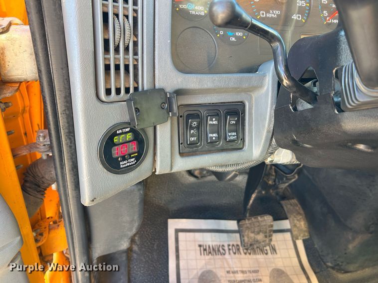 image for item NI9042 2006 International 7400  dump truck