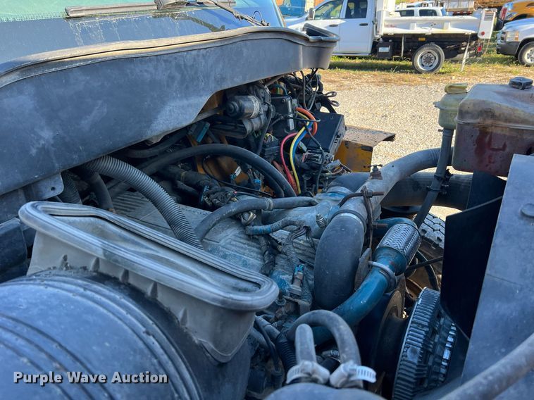 image for item NI9042 2006 International 7400  dump truck