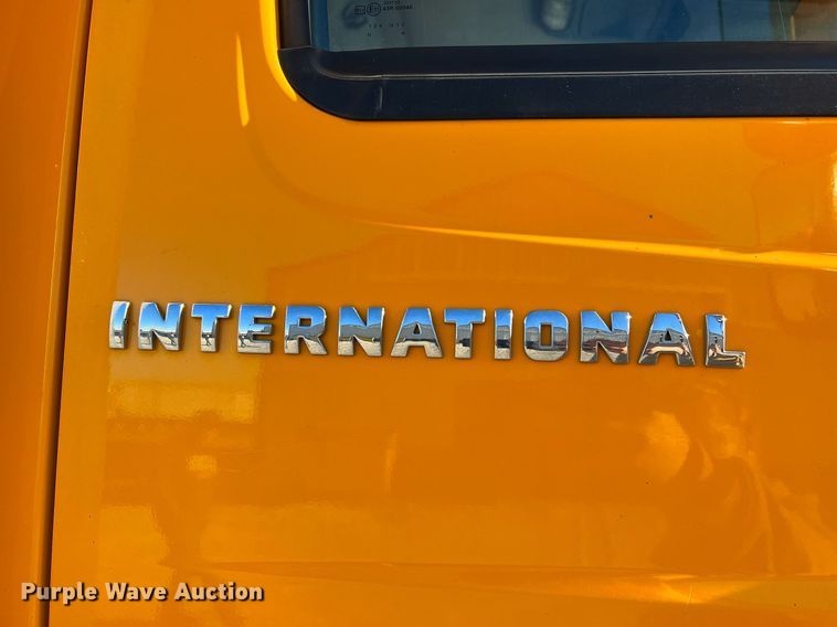 image for item NI9042 2006 International 7400  dump truck