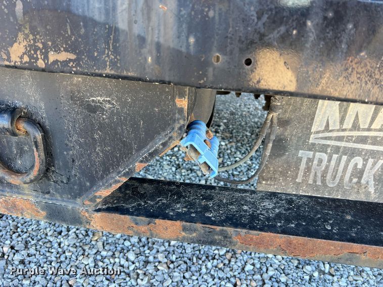 image for item NI9043 2009 Dodge Ram 5500HD  Quad Cab flatbed truck