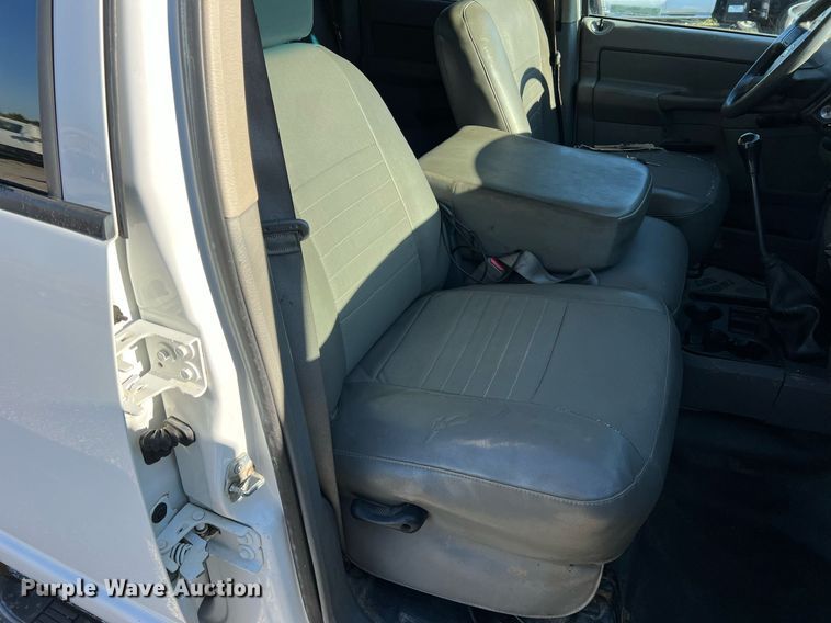 image for item NI9043 2009 Dodge Ram 5500HD  Quad Cab flatbed truck