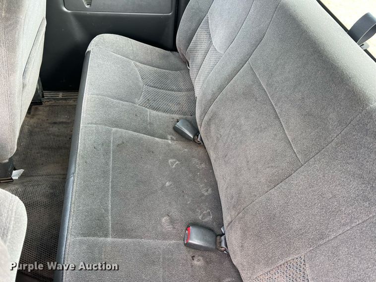 image for item NI9059 2005 Chevrolet Silverado 1500  Ext. Cab pickup truck cab and chassis