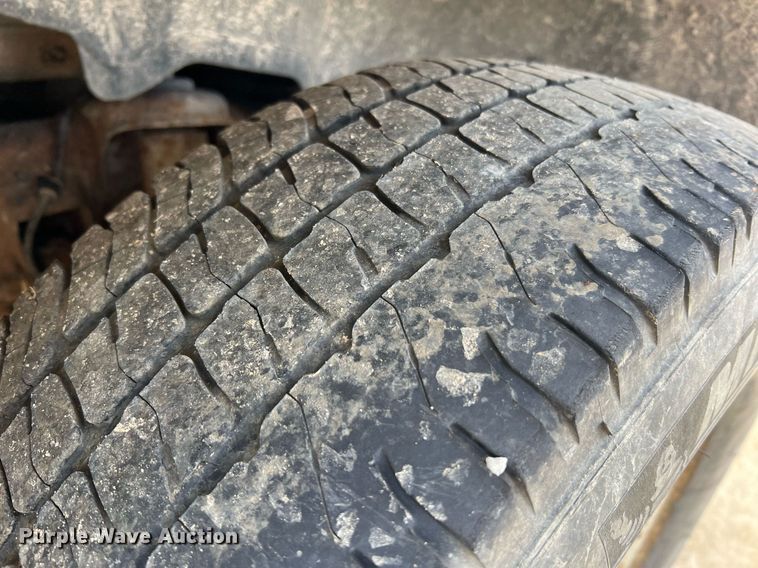 image for item NI9059 2005 Chevrolet Silverado 1500  Ext. Cab pickup truck cab and chassis