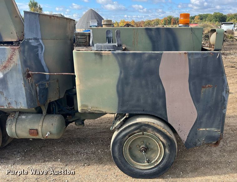 image for item NI9060 Hyster C530  pneumatic roller