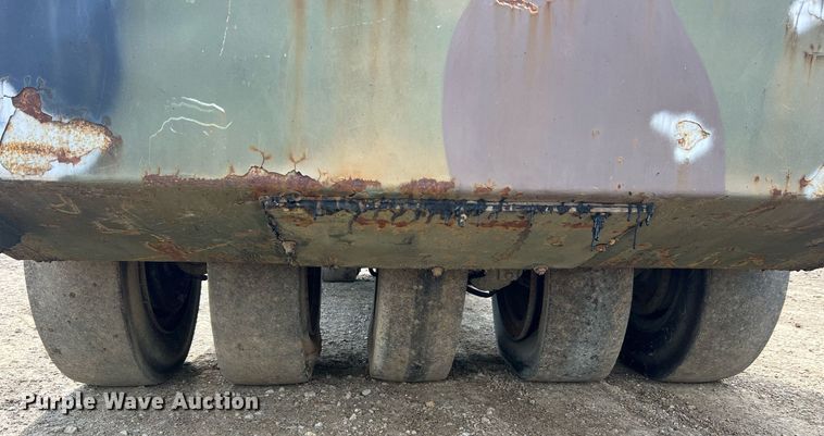 image for item NI9060 Hyster C530  pneumatic roller