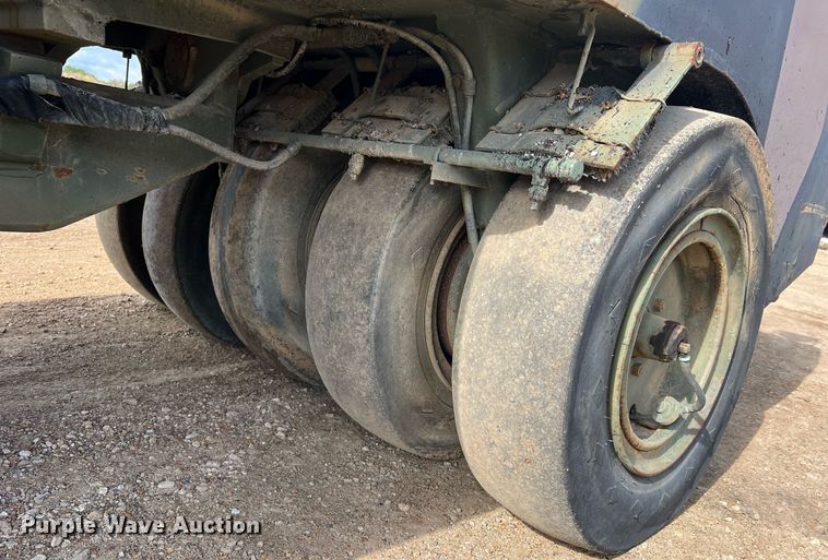 image for item NI9060 Hyster C530  pneumatic roller