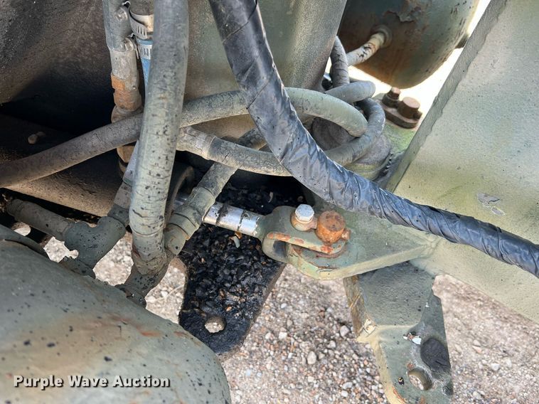 image for item NI9060 Hyster C530  pneumatic roller