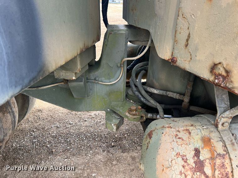 image for item NI9060 Hyster C530  pneumatic roller