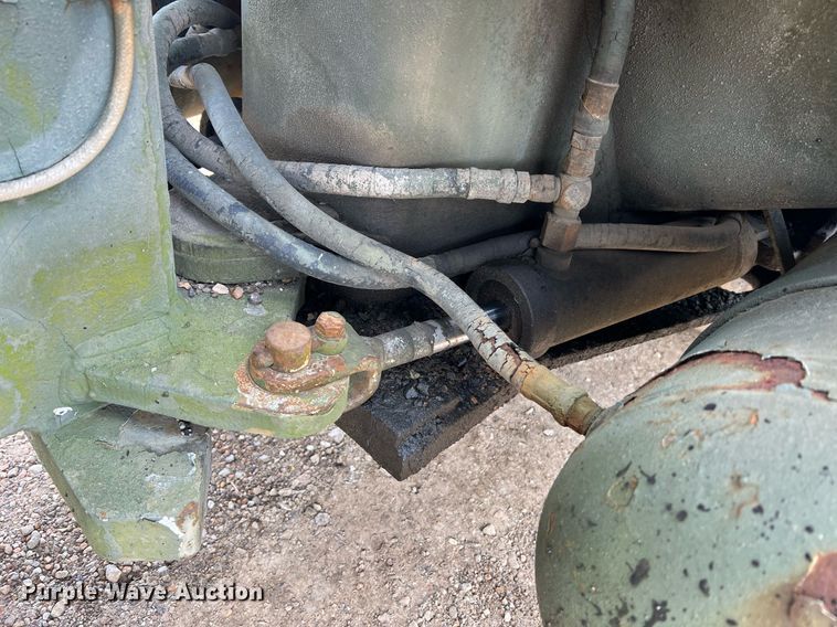 image for item NI9060 Hyster C530  pneumatic roller