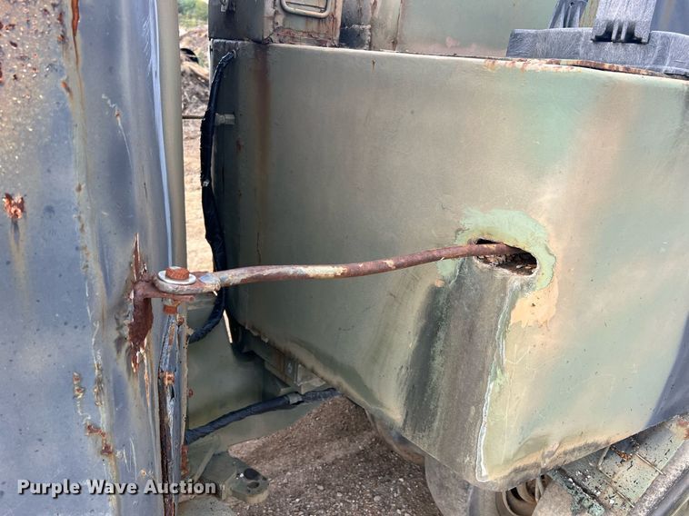 image for item NI9060 Hyster C530  pneumatic roller