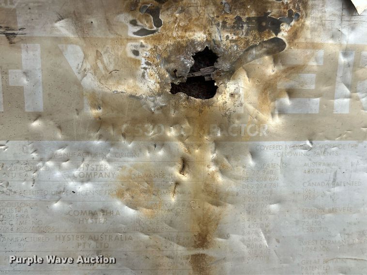 image for item NI9060 Hyster C530  pneumatic roller