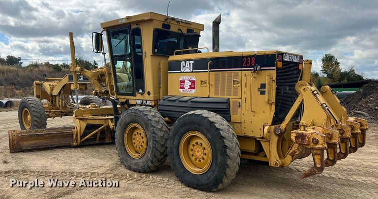 image for item NI9061 2005 Caterpillar 12H  VHP motor grader