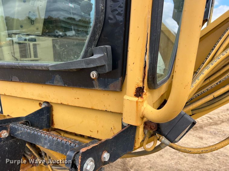 image for item NI9061 2005 Caterpillar 12H  VHP motor grader