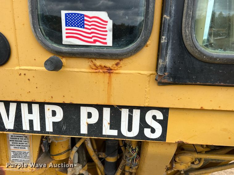 image for item NI9061 2005 Caterpillar 12H  VHP motor grader