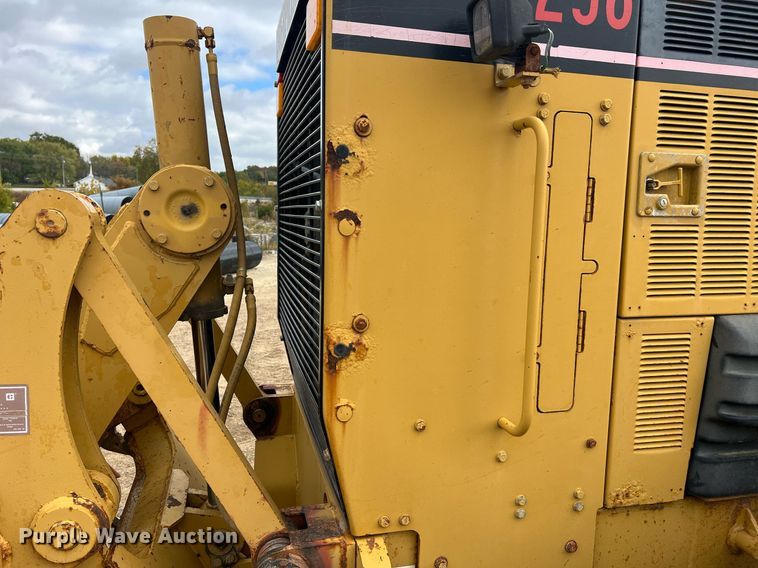 image for item NI9061 2005 Caterpillar 12H  VHP motor grader