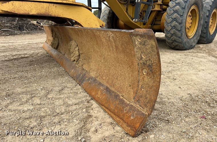 image for item NI9061 2005 Caterpillar 12H  VHP motor grader