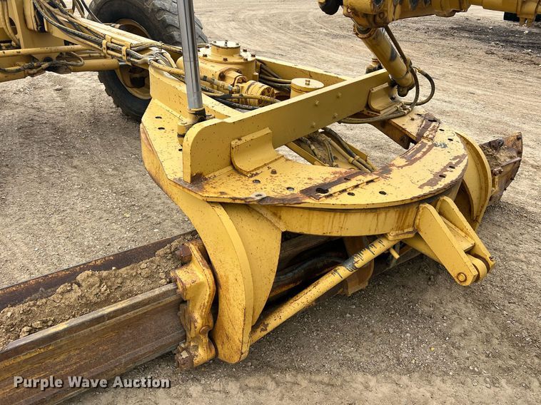 image for item NI9061 2005 Caterpillar 12H  VHP motor grader