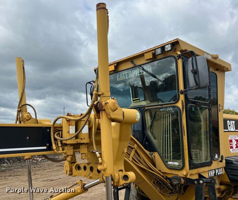 image for item NI9061 2005 Caterpillar 12H  VHP motor grader