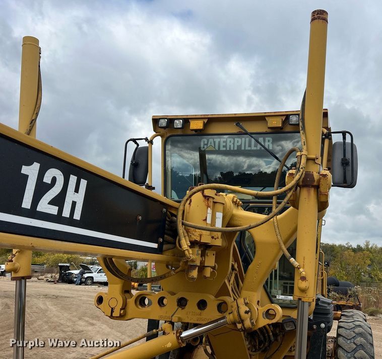 image for item NI9061 2005 Caterpillar 12H  VHP motor grader