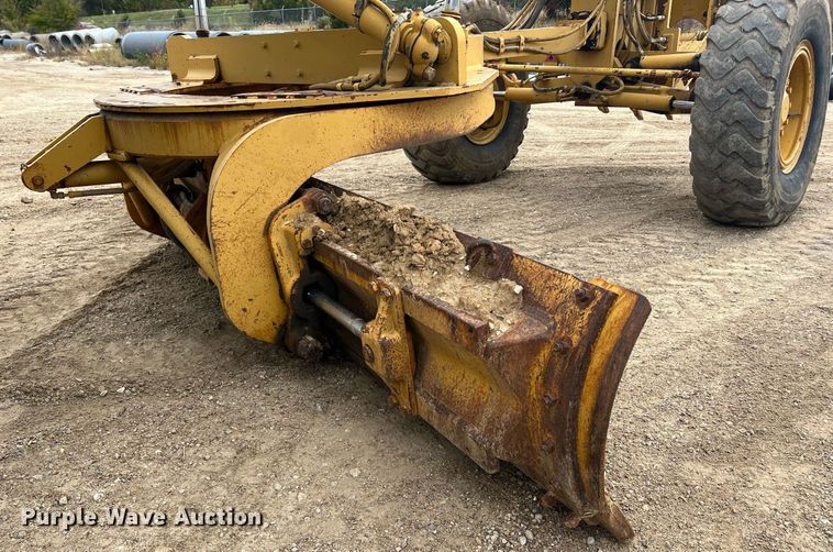 image for item NI9061 2005 Caterpillar 12H  VHP motor grader