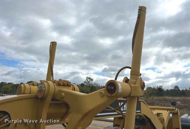 image for item NI9061 2005 Caterpillar 12H  VHP motor grader