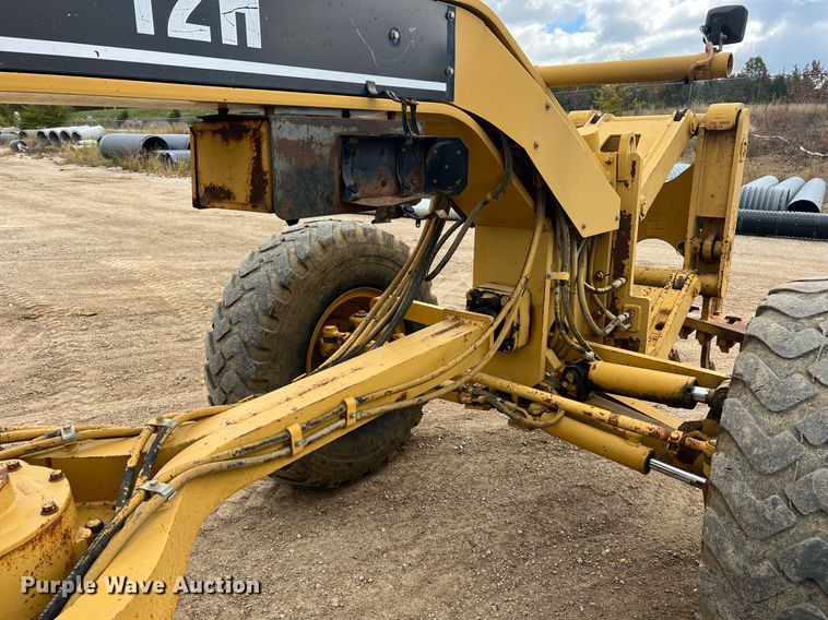 image for item NI9061 2005 Caterpillar 12H  VHP motor grader