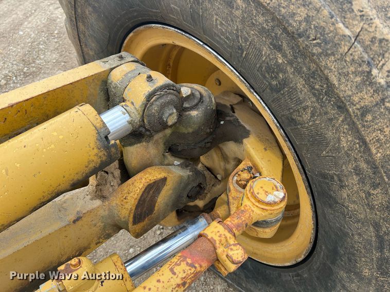 image for item NI9061 2005 Caterpillar 12H  VHP motor grader