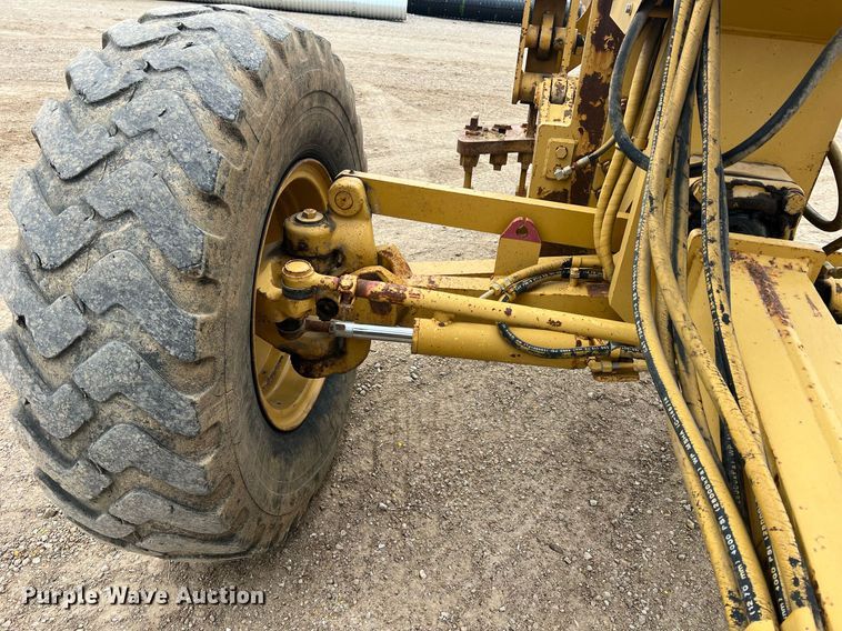 image for item NI9061 2005 Caterpillar 12H  VHP motor grader