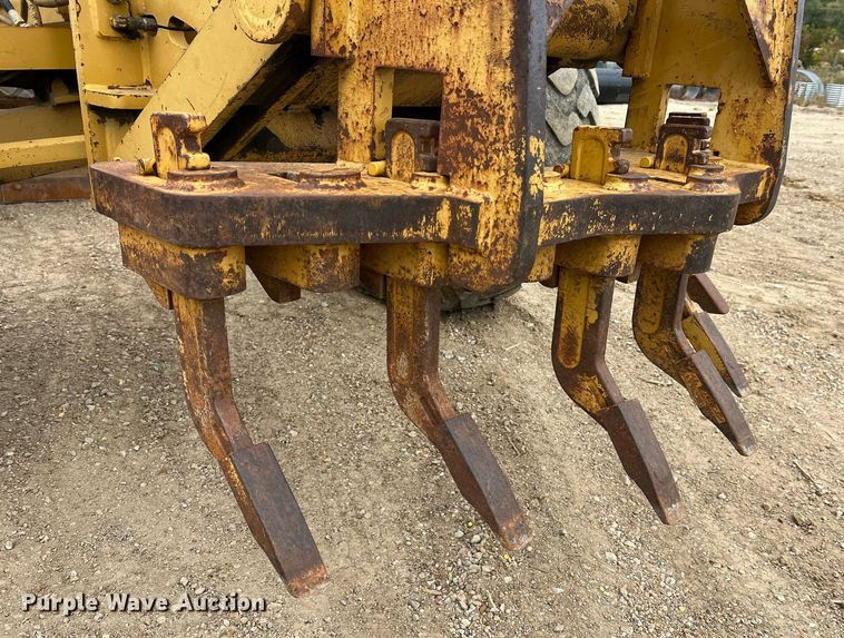 image for item NI9061 2005 Caterpillar 12H  VHP motor grader