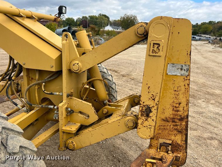 image for item NI9061 2005 Caterpillar 12H  VHP motor grader