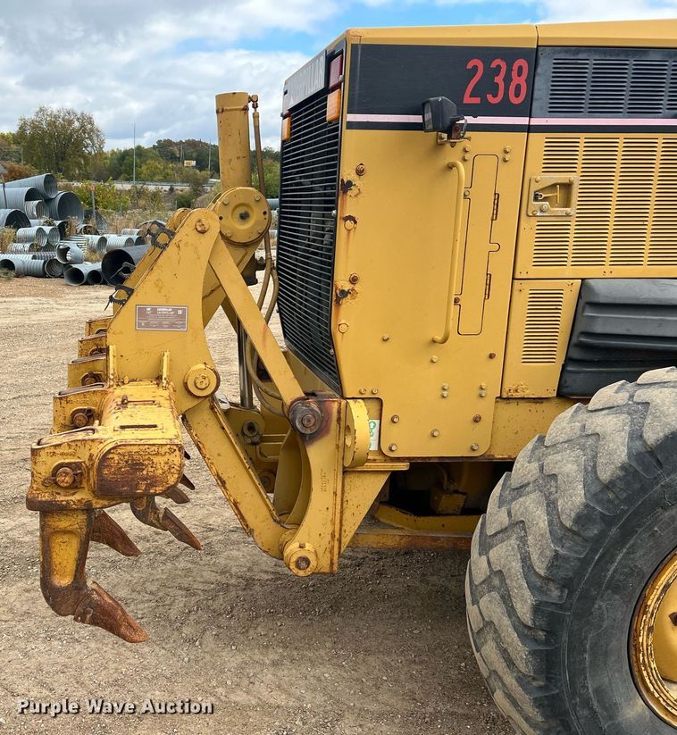 image for item NI9061 2005 Caterpillar 12H  VHP motor grader