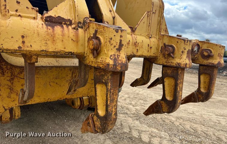 image for item NI9061 2005 Caterpillar 12H  VHP motor grader