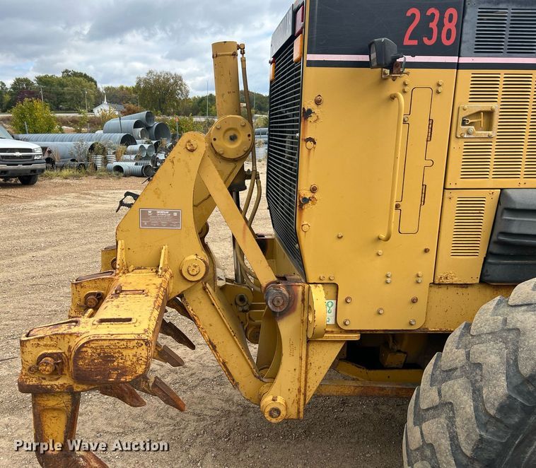 image for item NI9061 2005 Caterpillar 12H  VHP motor grader