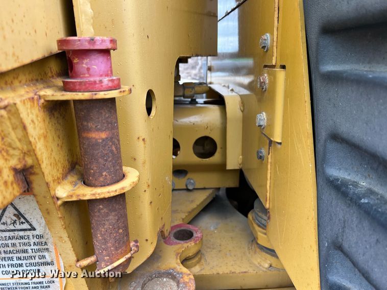 image for item NI9061 2005 Caterpillar 12H  VHP motor grader