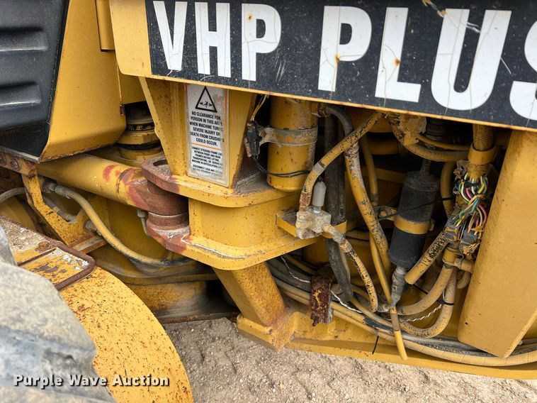 image for item NI9061 2005 Caterpillar 12H  VHP motor grader