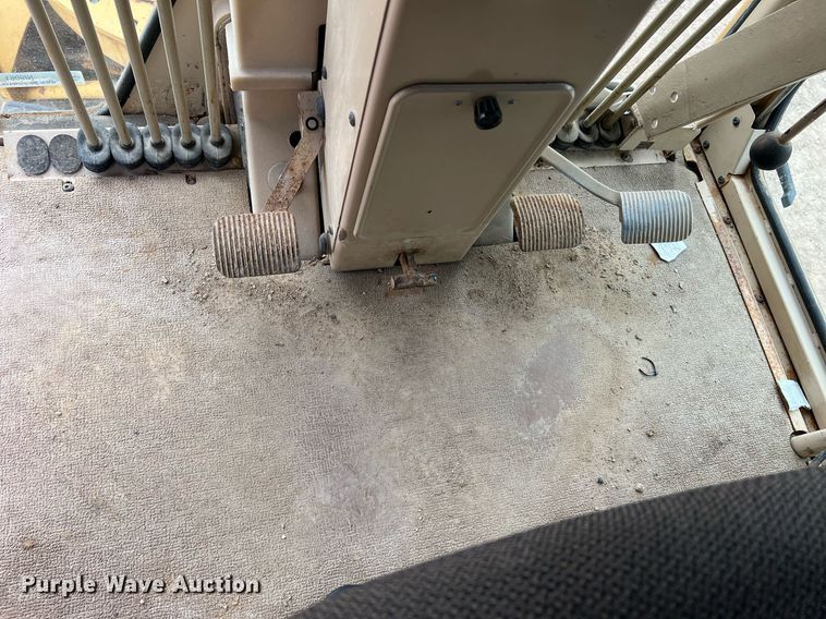 image for item NI9061 2005 Caterpillar 12H  VHP motor grader