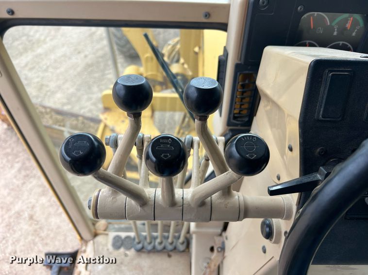 image for item NI9061 2005 Caterpillar 12H  VHP motor grader